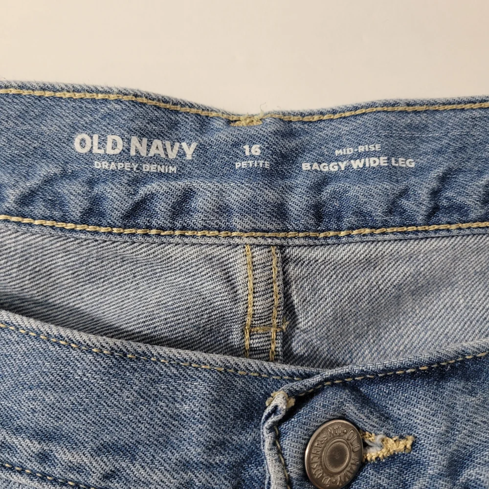 Old Navy Light Blue Drapey Denim Jeans 16 Petite - Picture 3 of 10
